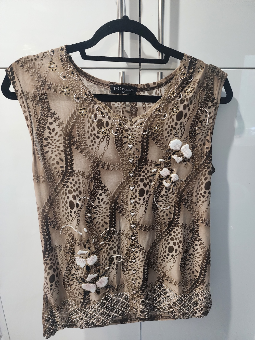 Cream & Brown Embellished Sleeveless Tank